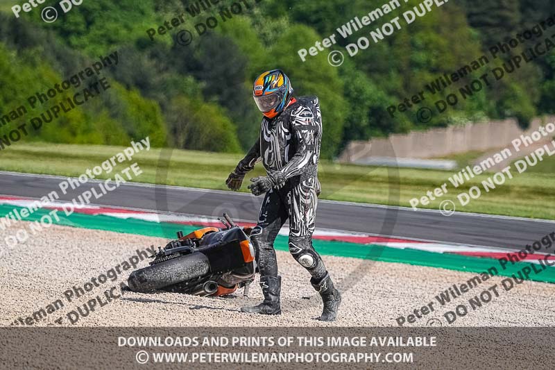 donington no limits trackday;donington park photographs;donington trackday photographs;no limits trackdays;peter wileman photography;trackday digital images;trackday photos